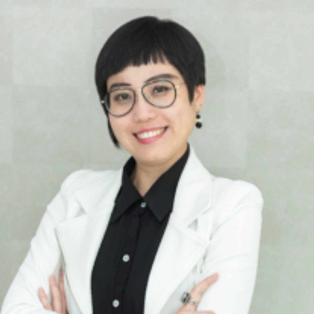 คุณปรมา ทิพย์ธนทรัพย์